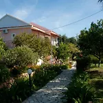 Maria's Paradise