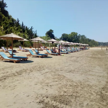 Maria's Paradise Апартаменты *