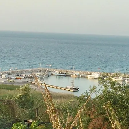 Maria's Paradise Daire Astrakeri