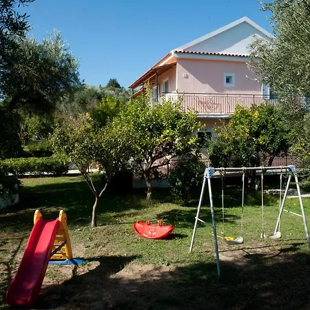 Maria's Paradise Apartment *