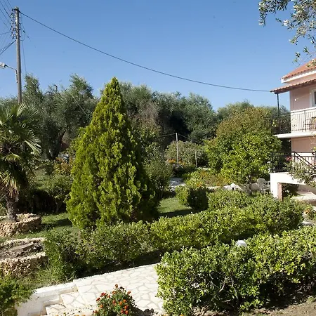 Apartament Maria's Paradise Astrakeri